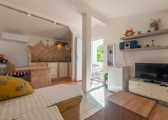 Apartman Lovely In *